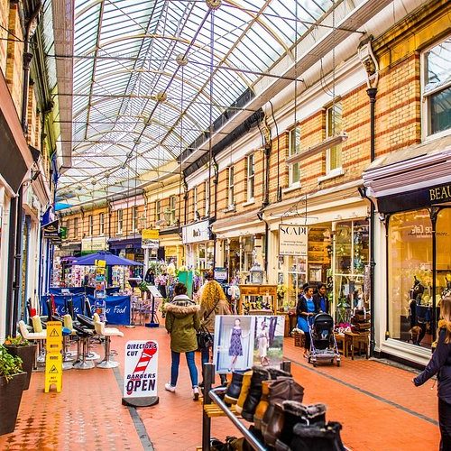 Westbourne Shopping Center